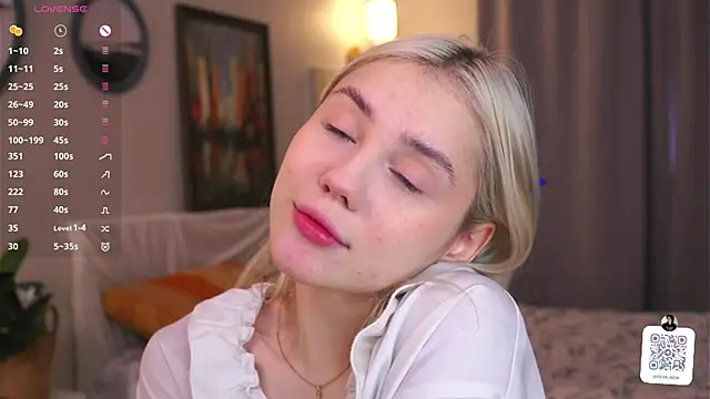 LilianBenskin online show from December 1, 6:50 am