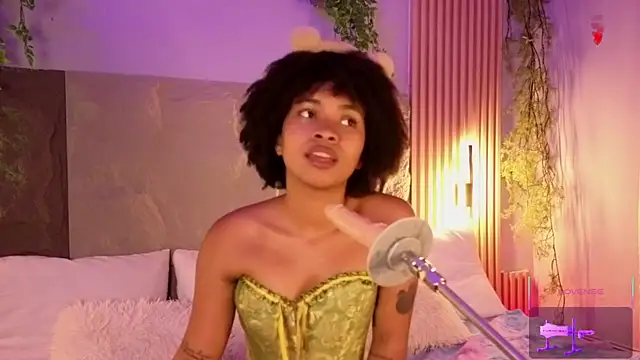 Lolalewis777 online show from January 7, 8:45 pm