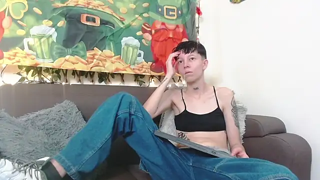 LiamBrown09 online show from March 7, 8:38 pm