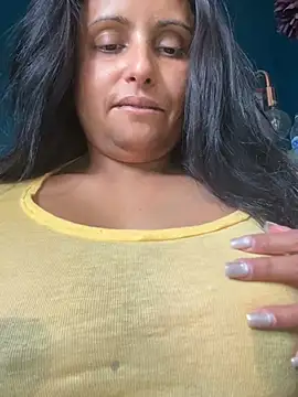 Angelaarayexx online show from May 18, 8:42 am