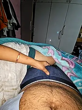 indianhotwife639 online show from September 29, 4:56 pm