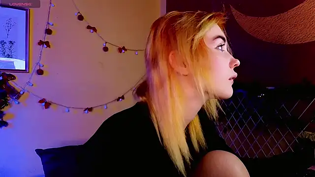 Kiara Dream online show from January 8, 10:25 pm