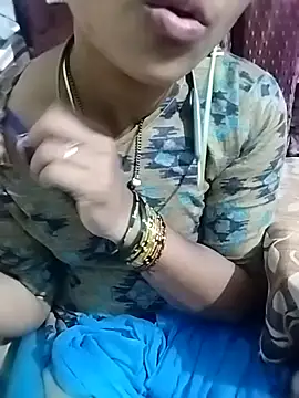 Snapshot of Varsha21 chatting on September 15, 10:56 am Varsha21 online show from September 15, 10:56 am