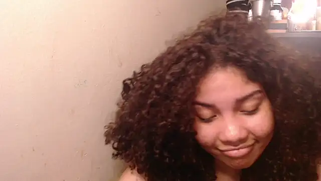 madelene online show from October 6, 3:45 am