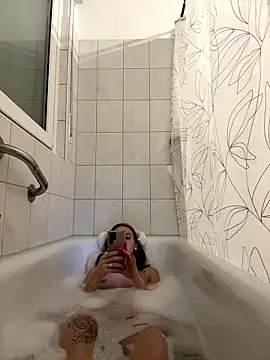 Emilia Mausi online show from January 9, 9:19 pm