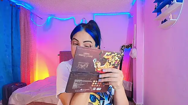 MiSofialeal online show from February 20, 6:09 pm