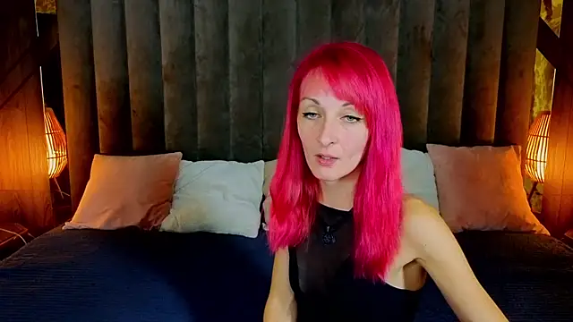 BrandyBloom online show from September 27, 7:32 pm