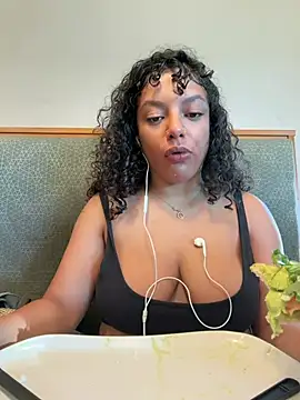 allybluee777 online show from February 24, 1:32 pm