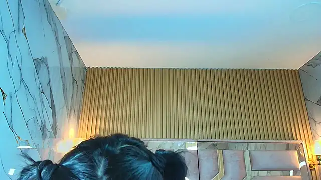 zoe r  online show from October 3, 3:55 am