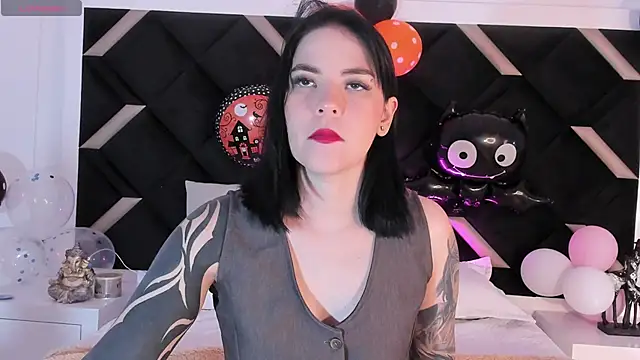 kate cass online show from October 26, 3:24 am