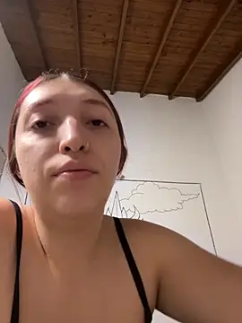 Paulina-Wells online show from October 28, 11:09 pm