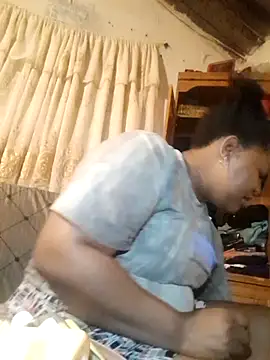 BigAssjuicy26 online show from November 19, 6:30 pm