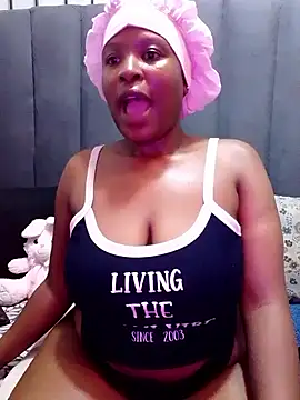 MrsMxx25 online show from October 19, 8:22 pm