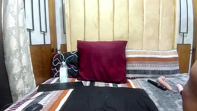 MrsMxx25 online show from September 8, 7:46 pm