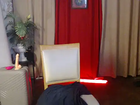 miss laila  online show from November 3, 6:23 pm