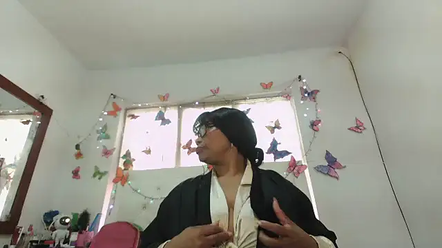 yhazan blake88 online show from October 6, 12:22 pm