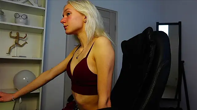 Laura Chaplin online show from September 24, 2:27 pm