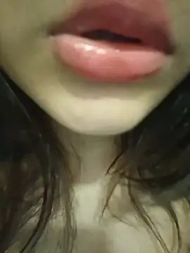 Hott Muskan online show from June 10, 6:39 pm