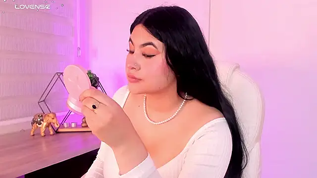 Emma  clark  online show from November 20, 12:50 pm