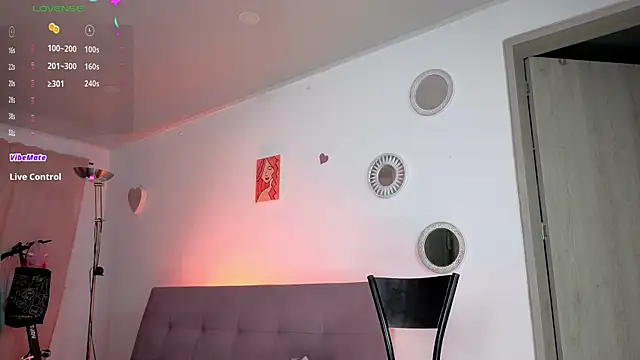 colette e online show from November 27, 4:04 am