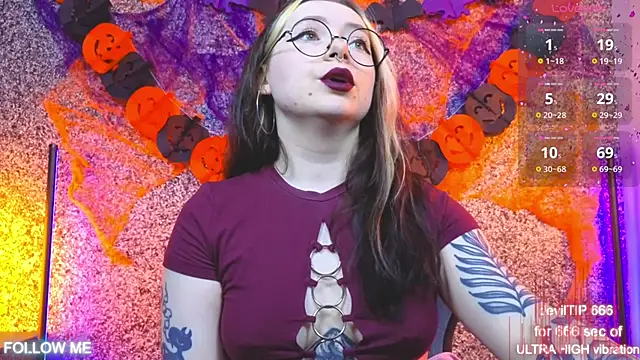 SadPotato  online show from October 26, 12:44 pm