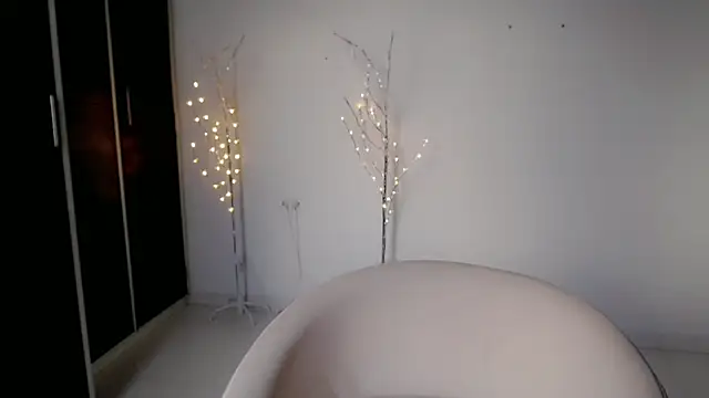 Darlyn big online show from November 4, 9:09 pm