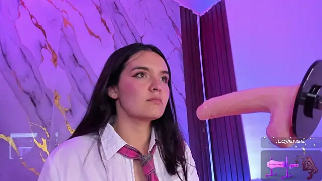 alicecute77 online show from December 2, 4:47 am