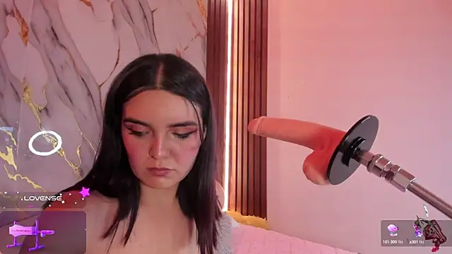 alicecute77 online show from September 28, 3:46 am