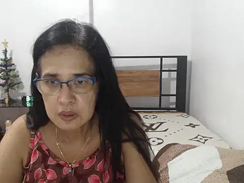 Prettysweetmum online show from March 27, 12:17 pm