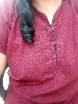 tami lavanya online show from December 18, 3:22 am