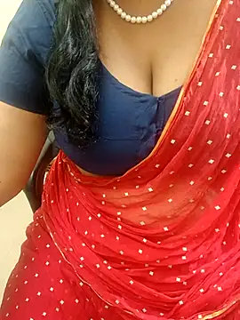 tami lavanya online show from December 4, 5:03 pm