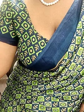 Snapshot of tami_lavanya chatting on October 20, 4:32 pm tami lavanya online show from October 20, 4:32 pm