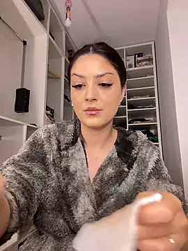 Lexi Storm online show from December 4, 5:53 am