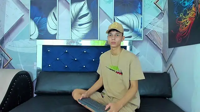 The boys at online show from September 15, 6:11 am