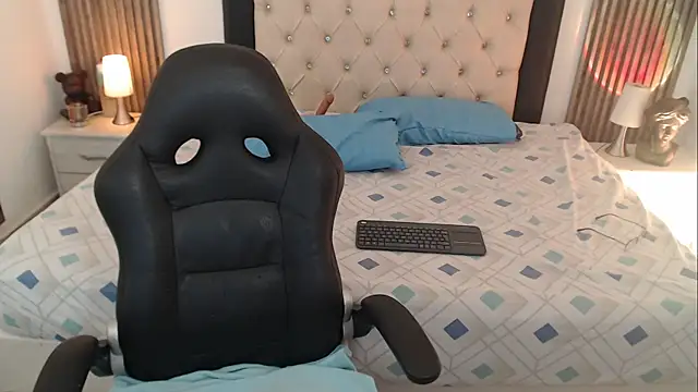 Serena Houstonn online show from January 15, 11:27 am