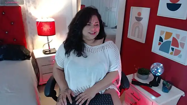 merly chica online show from November 10, 1:06 pm