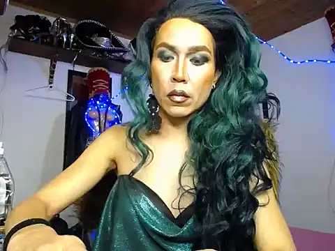 sashastarfire online show from December 5, 4:01 am