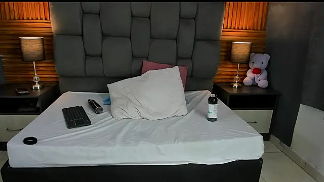 VanessaHard as online show from March 21, 3:22 am