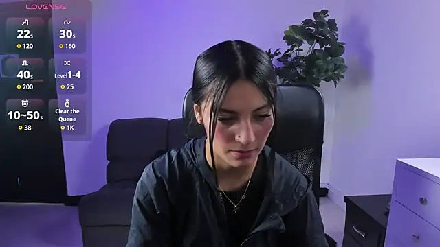  Luna Bennett online show from April 15, 7:47 pm