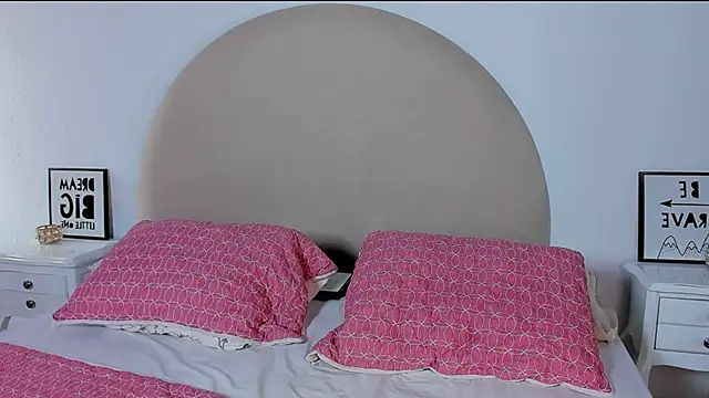 cherry vega  online show from September 18, 1:53 pm