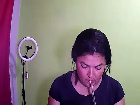 anapaulaa online show from October 27, 7:08 pm