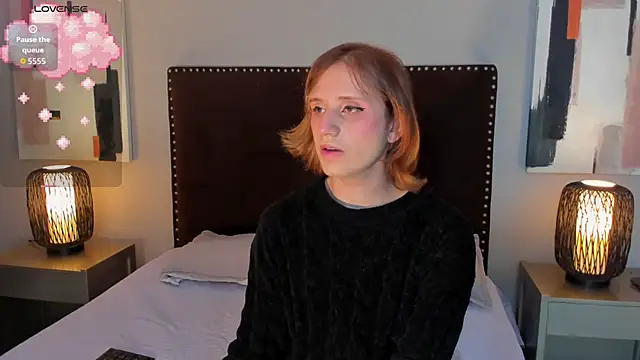 seraphine star online show from April 1, 10:29 pm