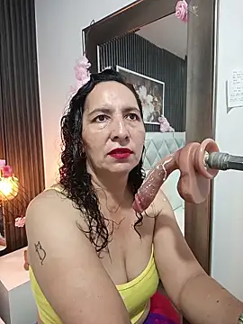 Luna Naughty1 online show from April 11, 7:17 pm