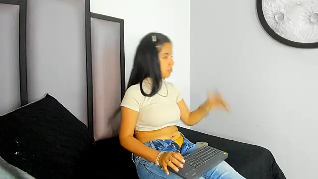 Lucy-23 online show from October 18, 4:04 am