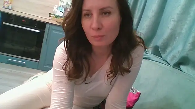 ALICAINWONDERLAND online show from March 26, 7:48 pm