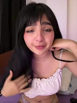 Clementyne30 online show from March 18, 11:53 pm