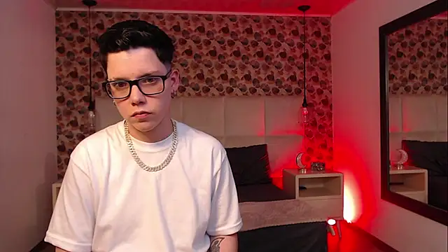 SpencerMontgomery online show from September 18, 10:41 pm