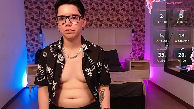 SpencerMontgomery online show from September 29, 10:04 pm