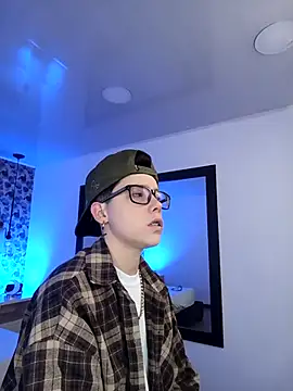 SpencerMontgomery online show from October 25, 7:21 pm