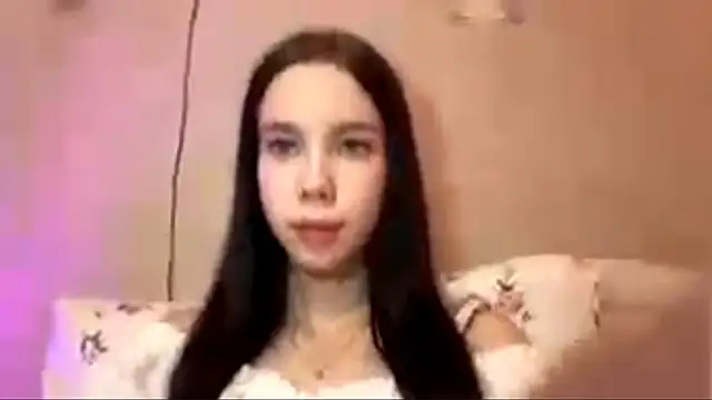 AxyKitten online show from December 5, 5:25 pm